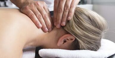 massaggio al collo per l'osteocondrosi cervicale