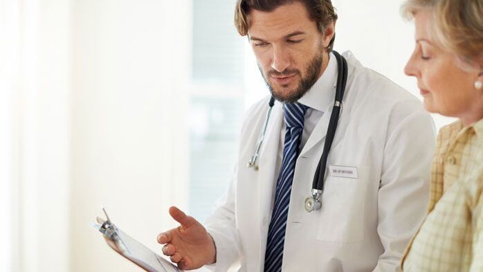 donna ad un appuntamento dal medico
